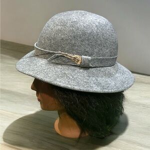 Tinatoon Lancaster Woolfelt 100% Wool Grey Cloche Hat with Feather.